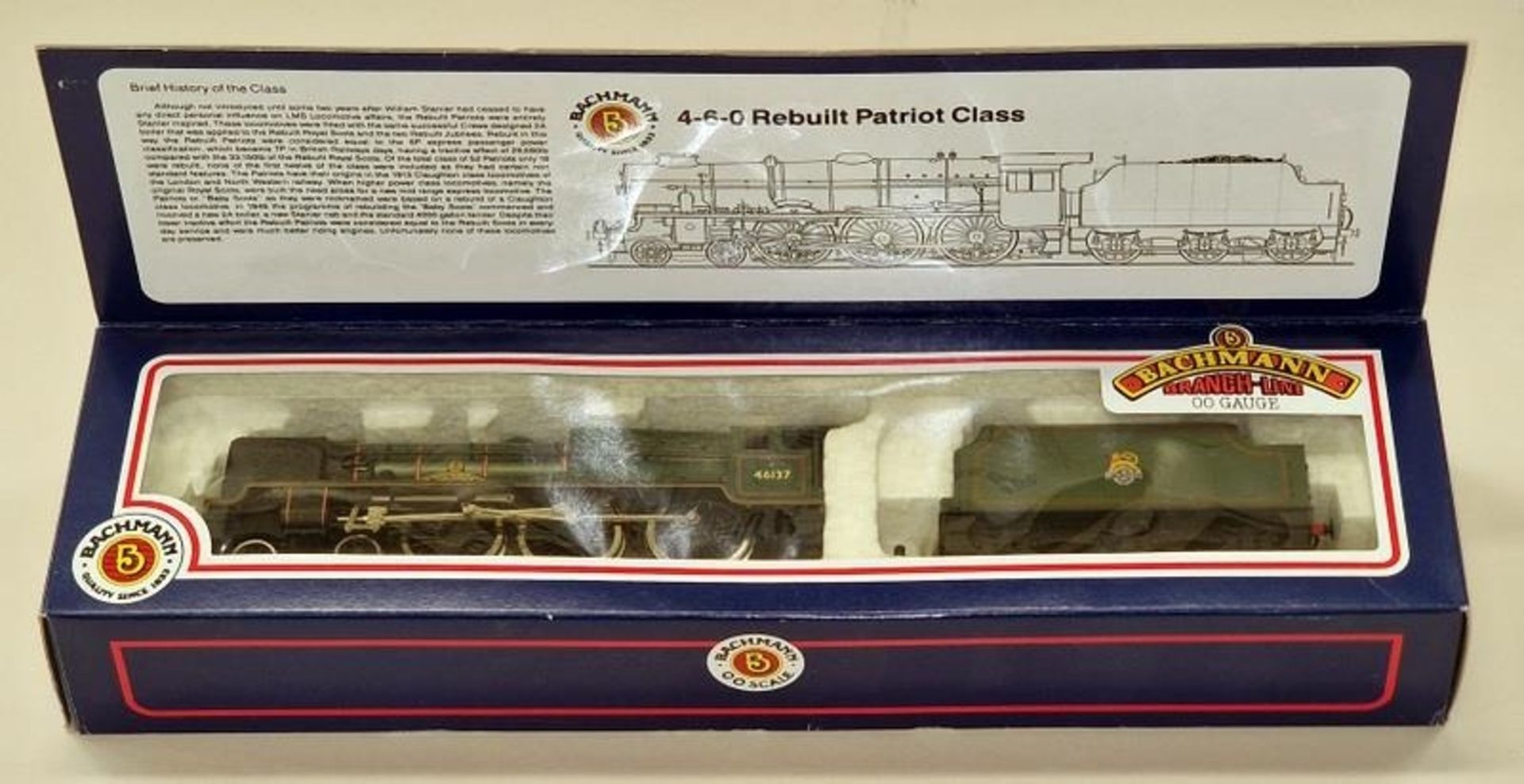 Bachmann Branch -Line OO Gauge 4-6-0 Rebuilt Class British Railways 46137 Locomotive in unused