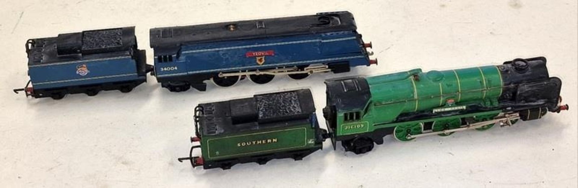 Two OO Gauge locomotives and tenders to include British Railways Yeovil 34004 and Southern Lyme- - Image 3 of 4