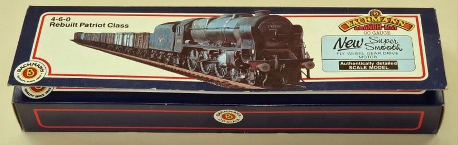 Bachmann Branch -Line OO Gauge 4-6-0 Rebuilt Class British Railways 46137 Locomotive in unused - Image 3 of 4