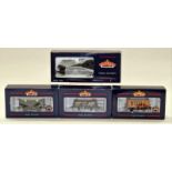 Bachmann 32-206 8750 OO Gauge Great Western boxed locomotive together with a collection of boxed