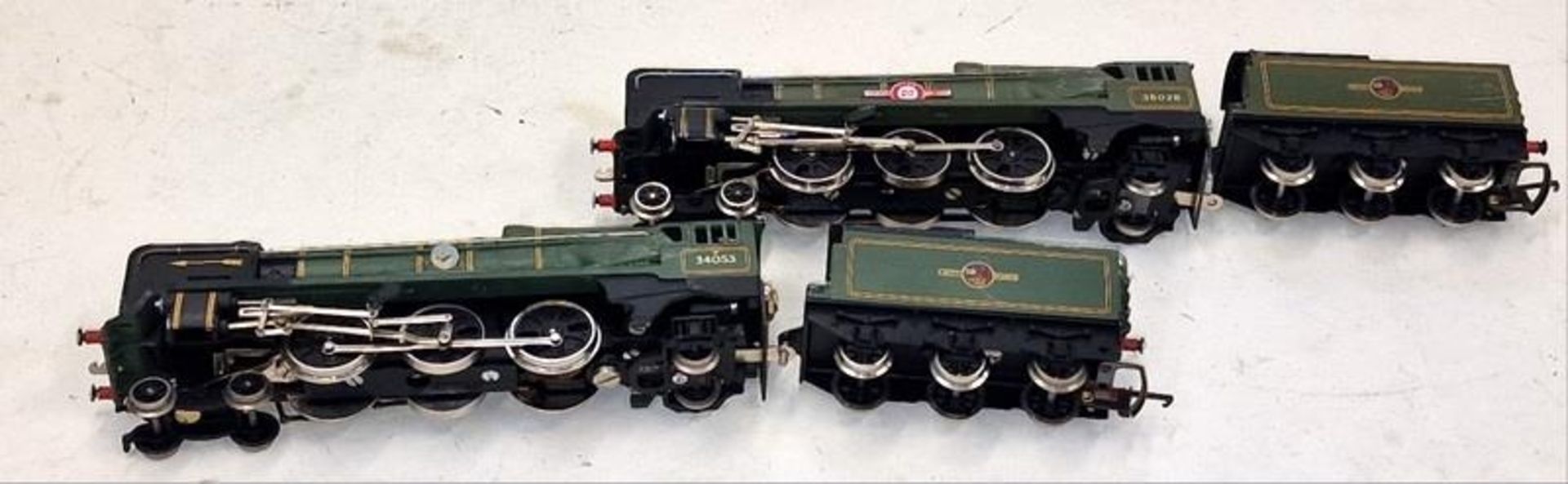 Two OO Gauge locomotives and tenders to include British Railways Sir Keith Park 34053 and Merchant - Image 4 of 4