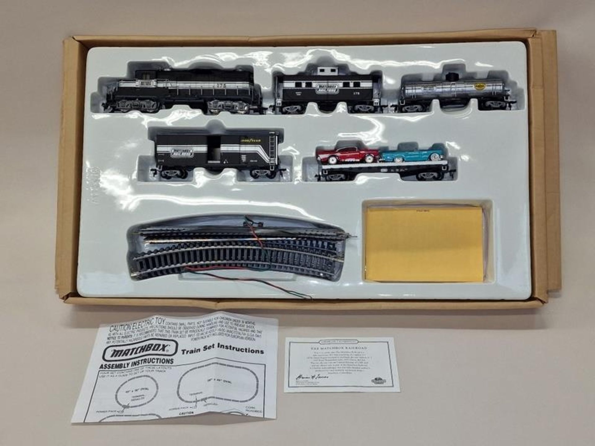 Matchbox Railroad HO Gauge electric train set in excellent condition with certificate.