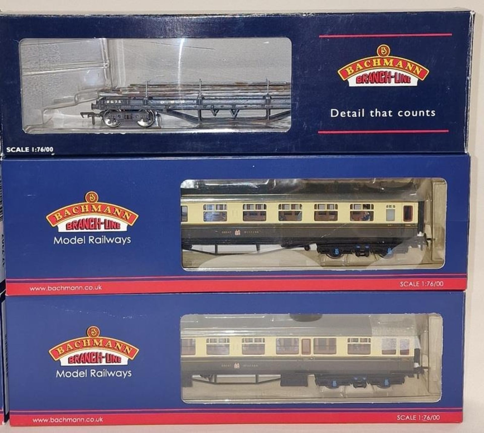 Bachmann Branch-Line OO Gauge group of boxed wagons/rolling stock in unused condition (6). - Image 3 of 4