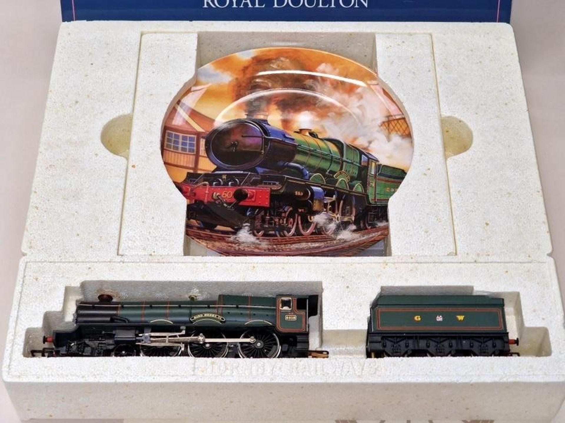 Hornby Railways/Royal Doulton "Time For A Change" 50th Anniversary Collection set to include King - Image 2 of 4