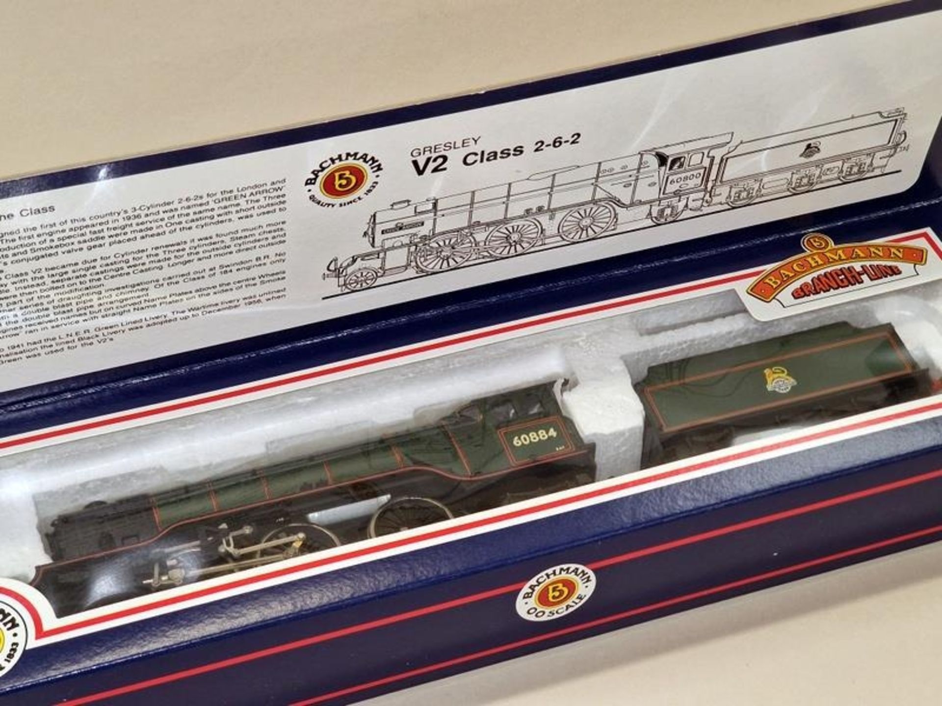 Bachmann Branch Line OO Gauge Gresley V2 Class 2-6-2 Locomotive in unused condition. - Image 2 of 4