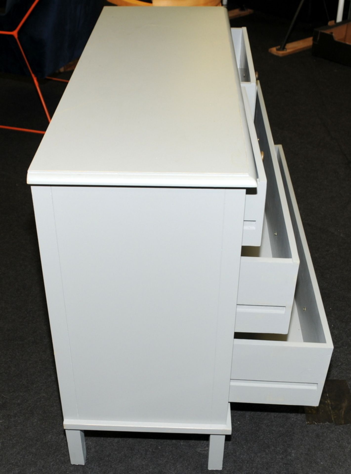 Narrow 2 over 2 narrow chest of drawers or dresser in matt grey finish with a little deliberate - Image 3 of 5
