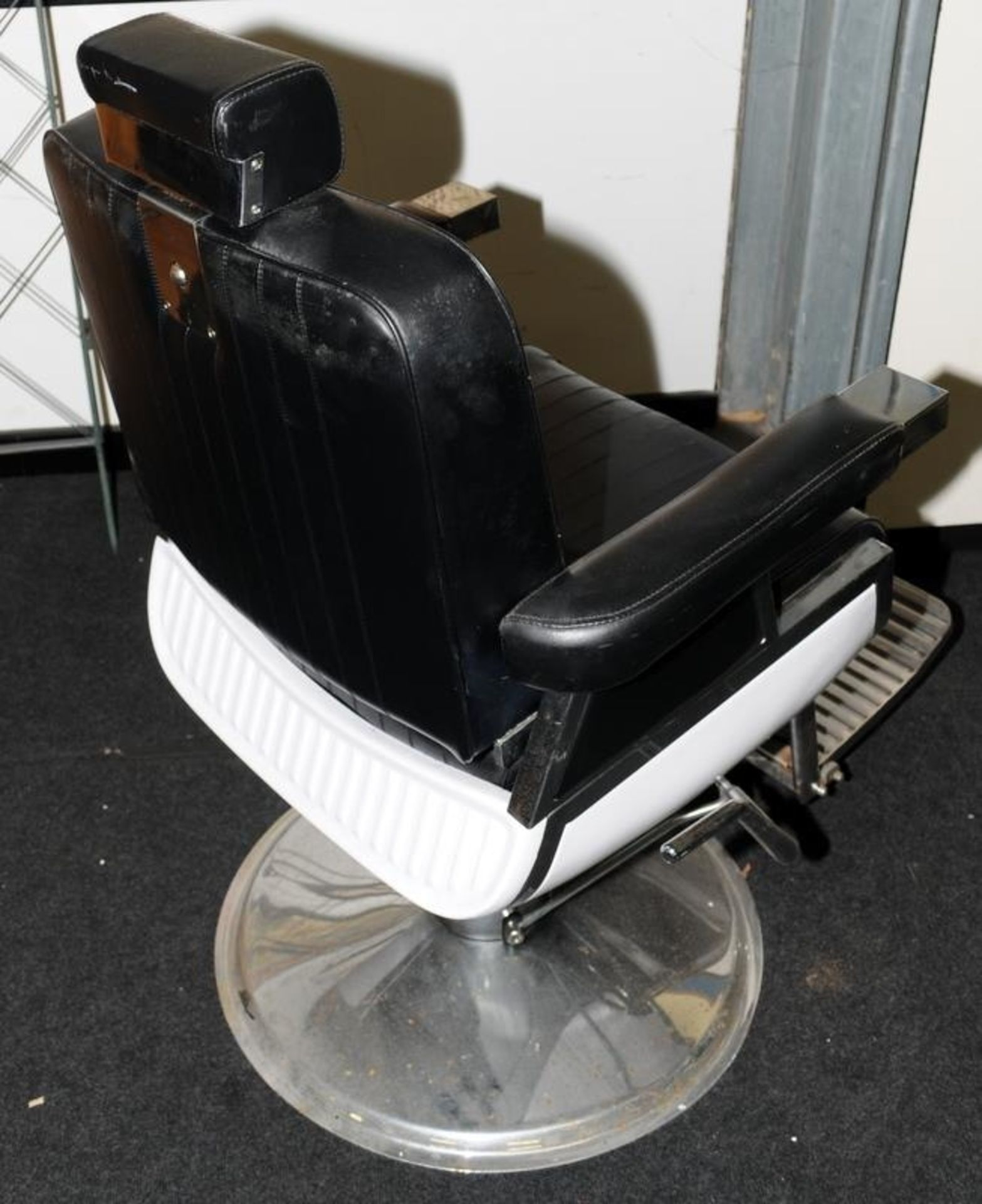 Genuine vintage dentists chair in black vinyl with chrome base. - Image 3 of 3