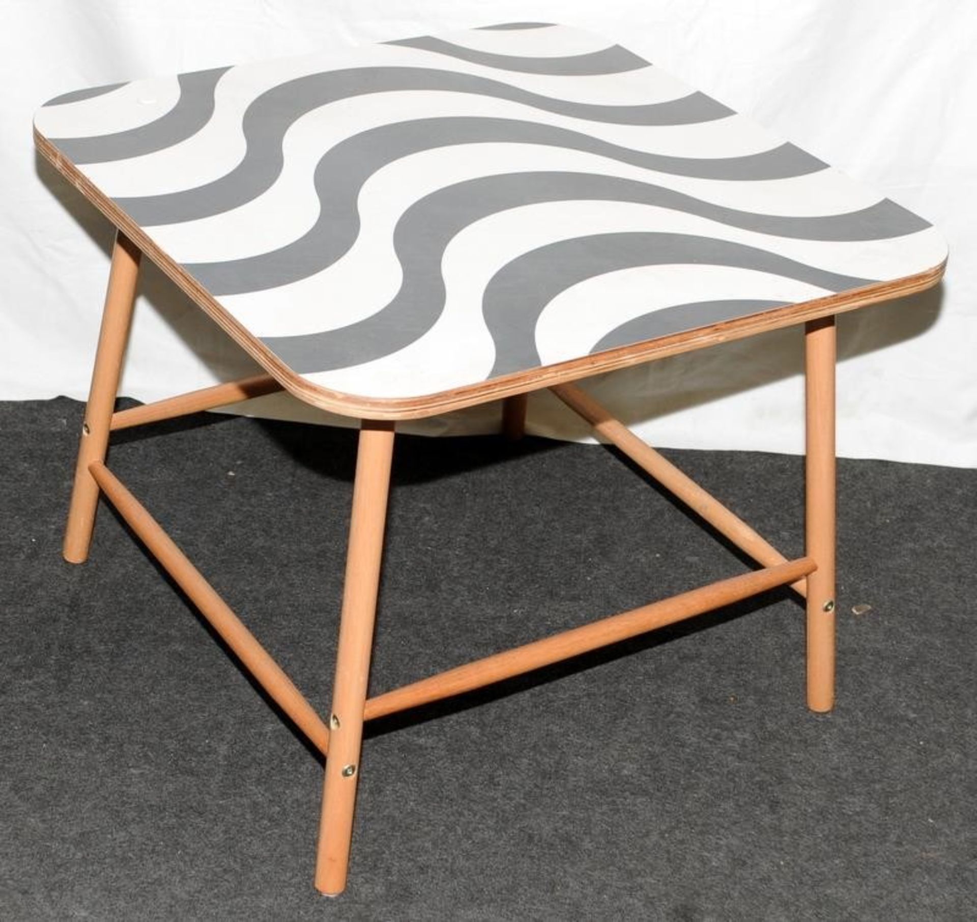 Mid century jazzy top table. - Image 2 of 2