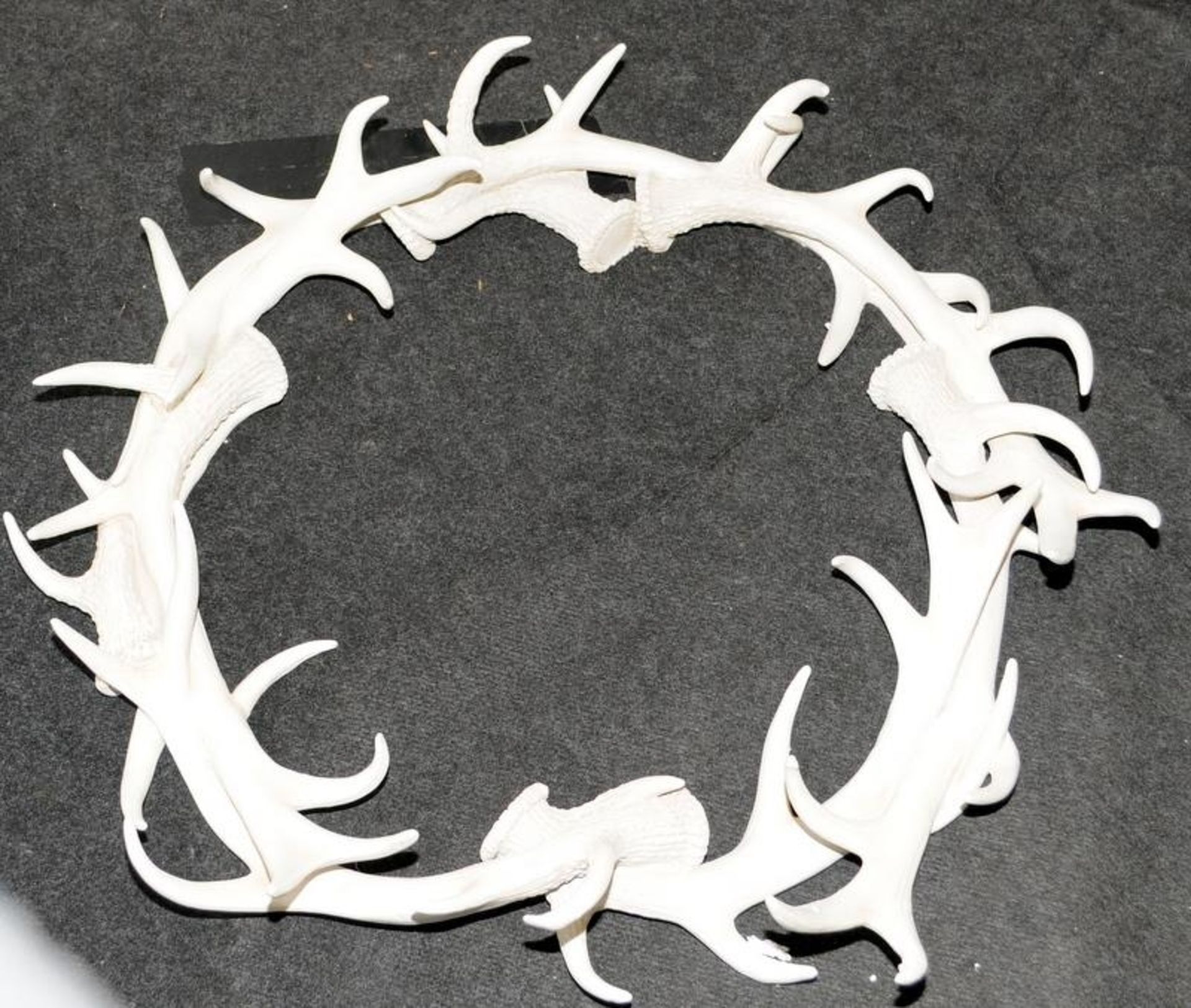 Large decorative faux antler ring. Table display or wall hanging. Approx 70cms across - Image 2 of 3
