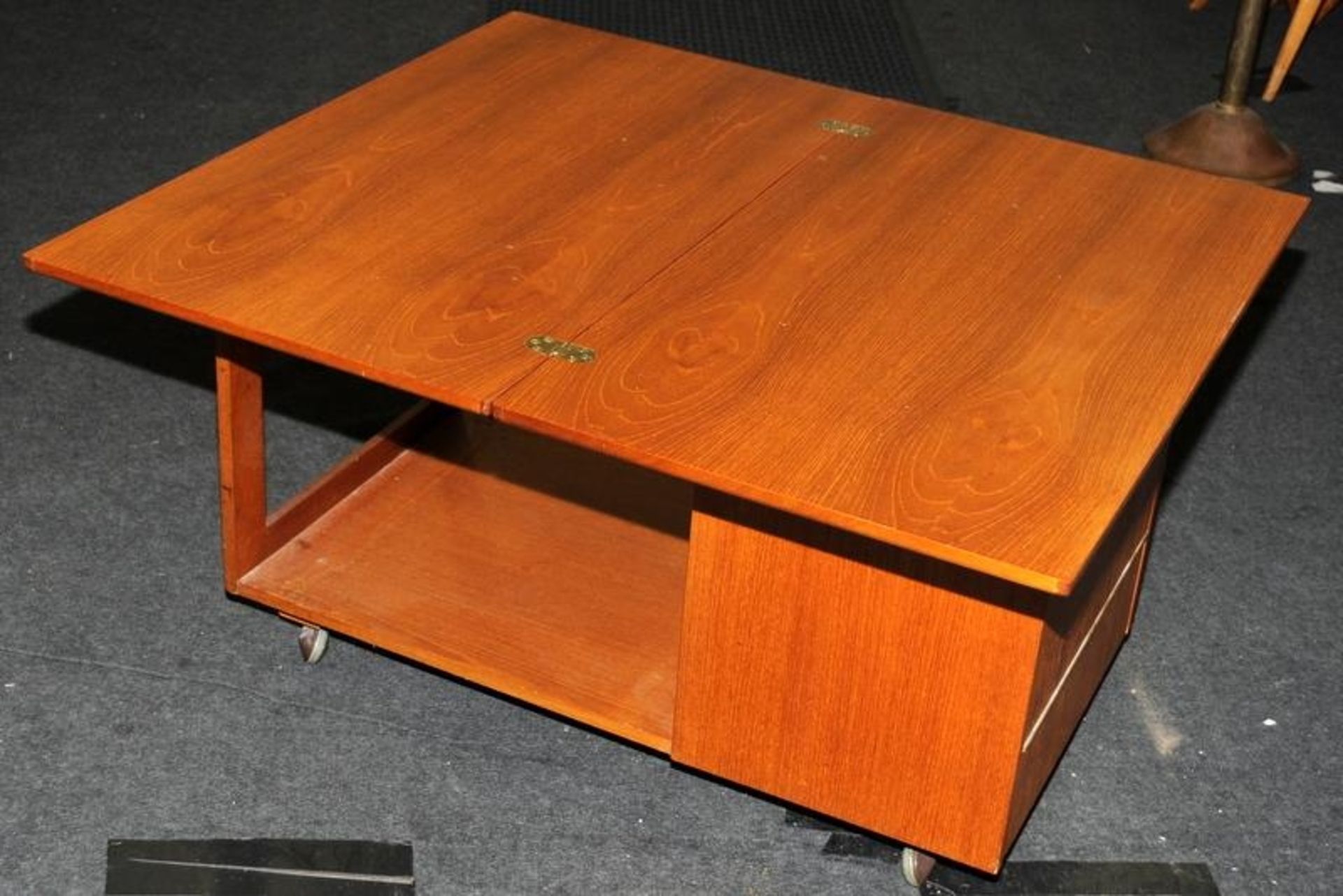 Mid-century Macintosh Teak Tristor multi-function spin and extend coffee table also containing a - Image 5 of 6