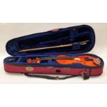 Stentor Student I contemporary violin in fort carry case with bow.