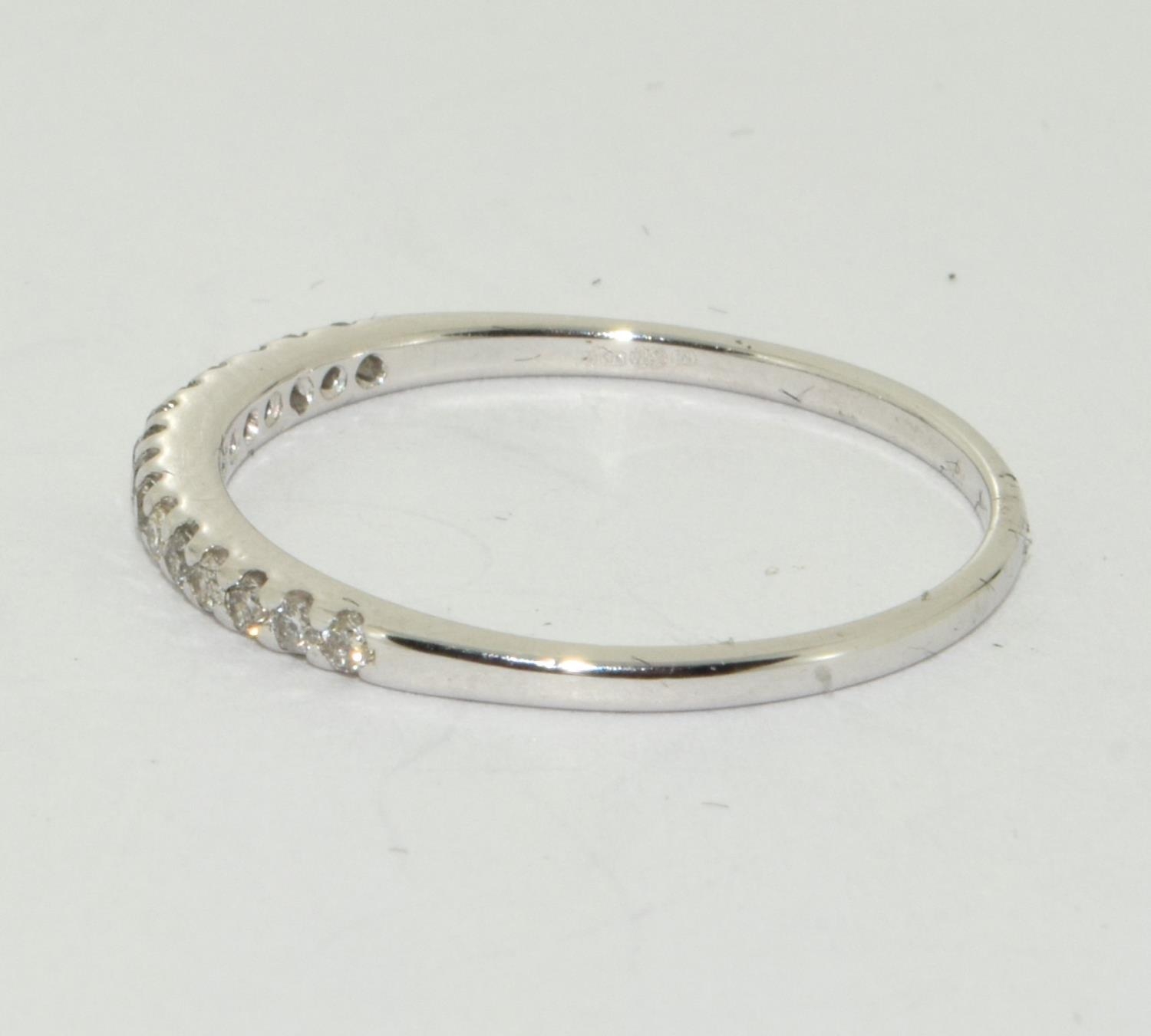 9ct white gold Diamond 1/2 eternity ring size P - Image 2 of 5