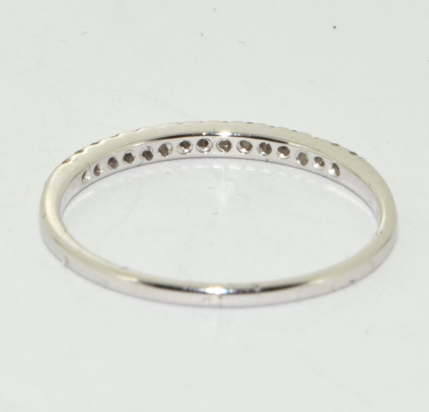 9ct white gold Diamond 1/2 eternity ring size P - Image 3 of 5