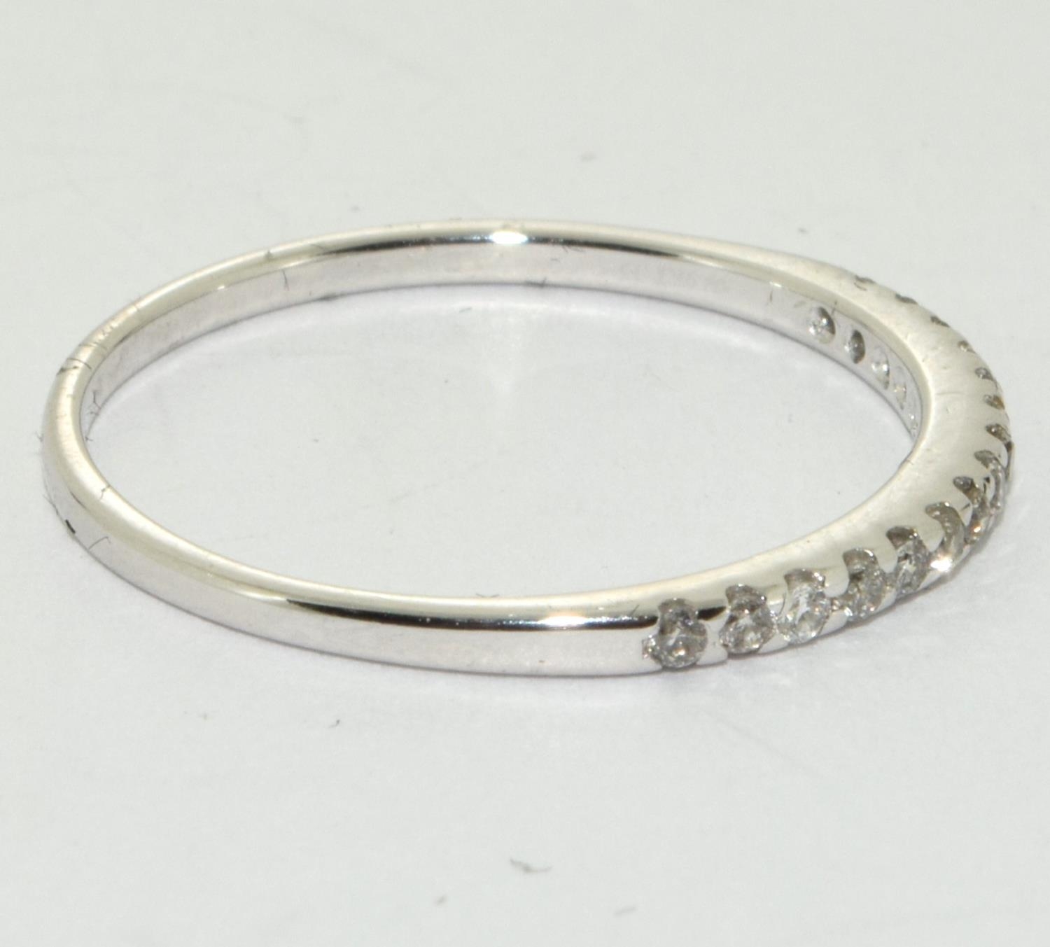 9ct white gold Diamond 1/2 eternity ring size P - Image 4 of 5