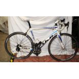 Fuji Altamira gents racing bike. 26" wheels, 21" frame, 22 gears.