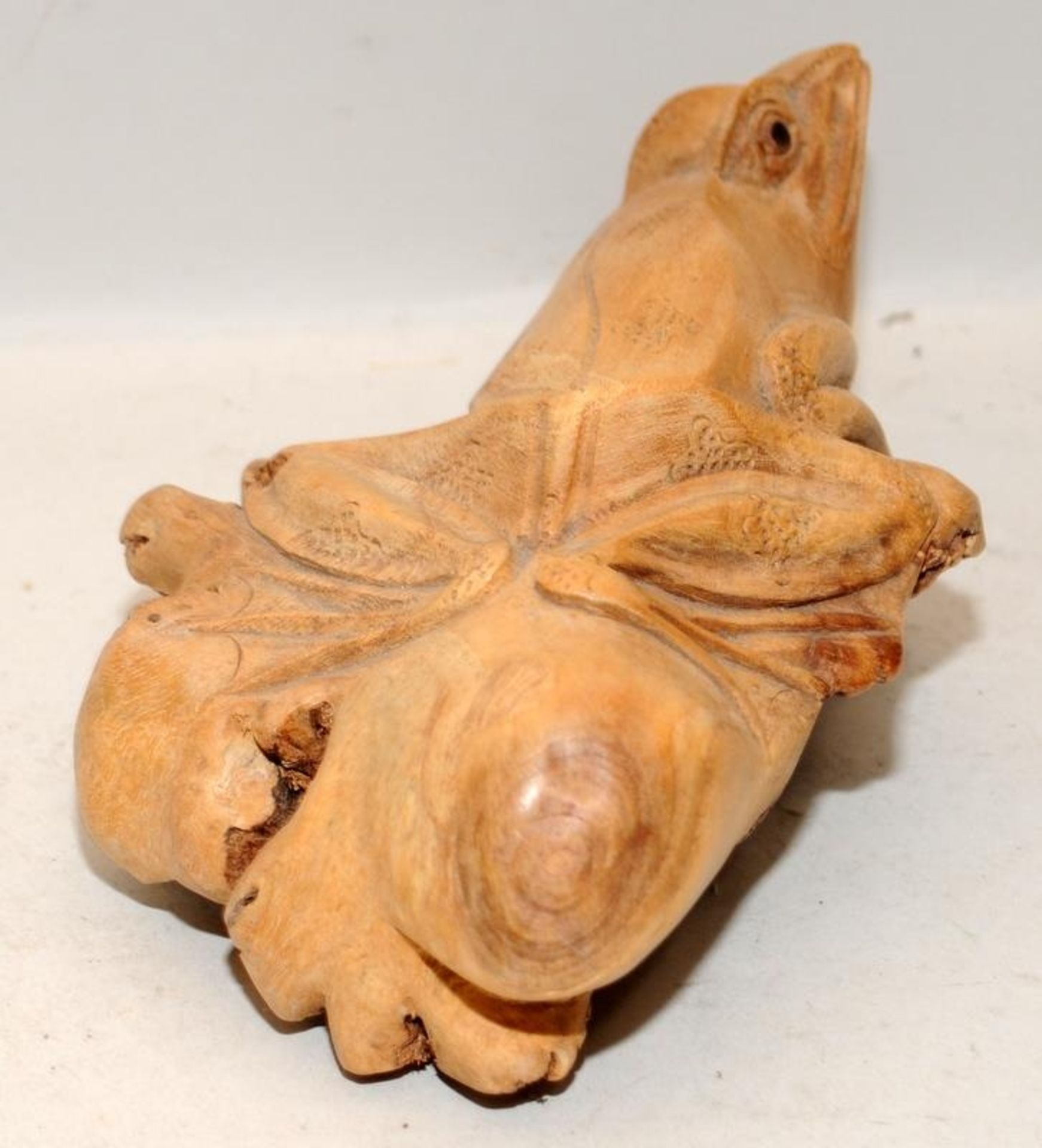 2 x Oriental creatures carved from driftwood, a fish and a toad c/w a carved fish signed Rodney - Image 8 of 8