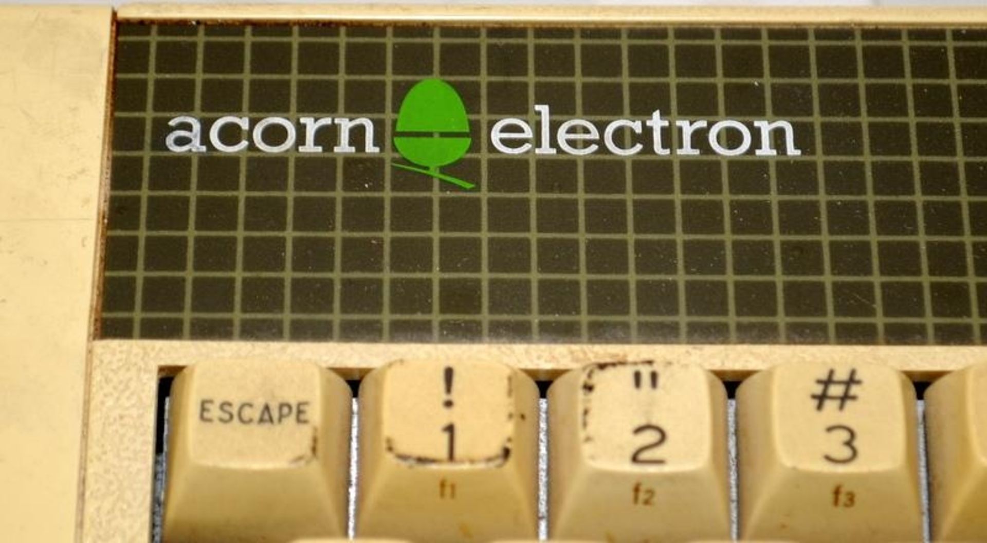 Vintage computing: 1982 Acorn Electron home computer c/w power lead. Offered untested - Image 2 of 3