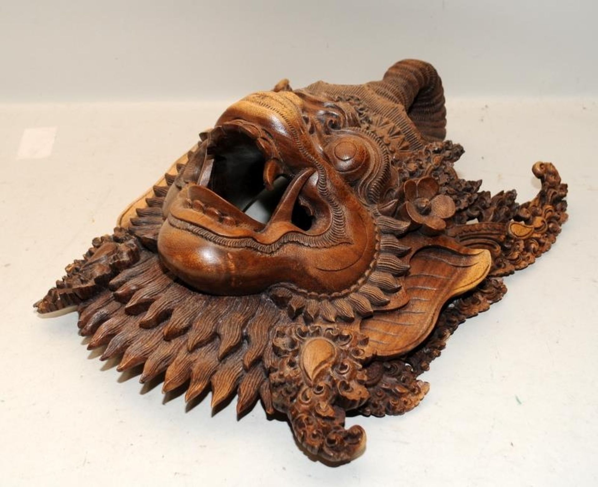 Vintage carved wood Balinese grotesque dragon mask approx 48cms tall. A few small losses. - Image 2 of 4