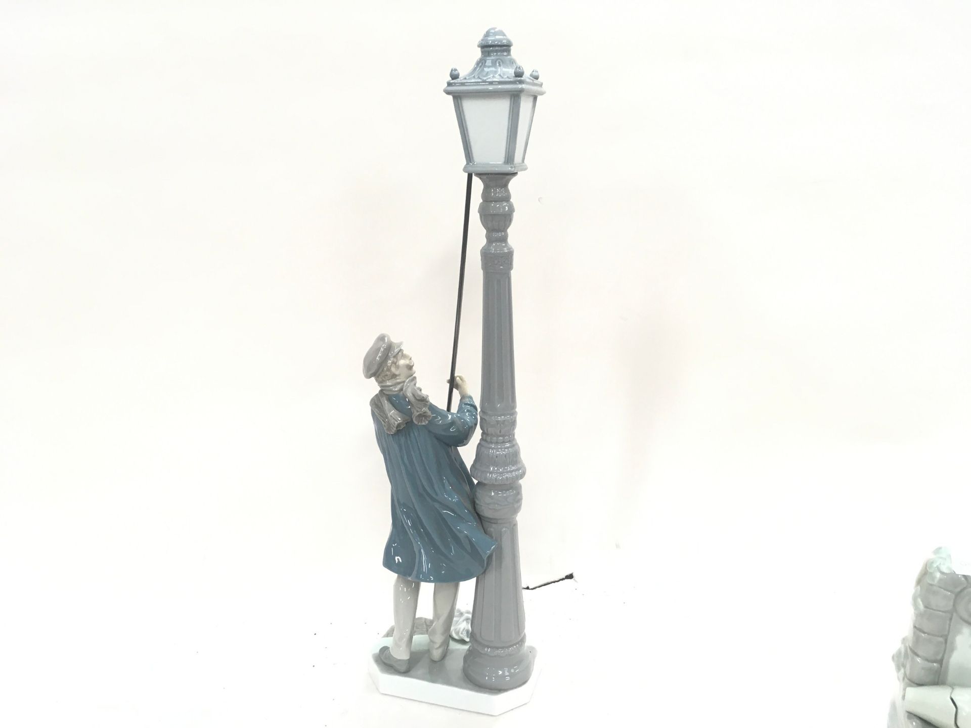 A Lladro lamp lighter figure. - Image 4 of 7