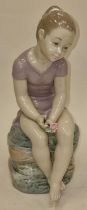 Nao "Girl sitting on a rock with roses" Daisa 1978 30cm tall.