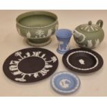 Collection of Wedgwood Jasperware pieces in Green, Blue and Black (6).
