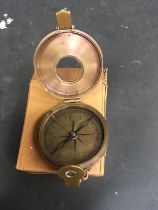 A Colonometer compass. (114)