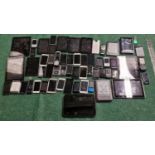 Large collection of smart/mobile phones and tablets. Various makes and models. This lot has not been