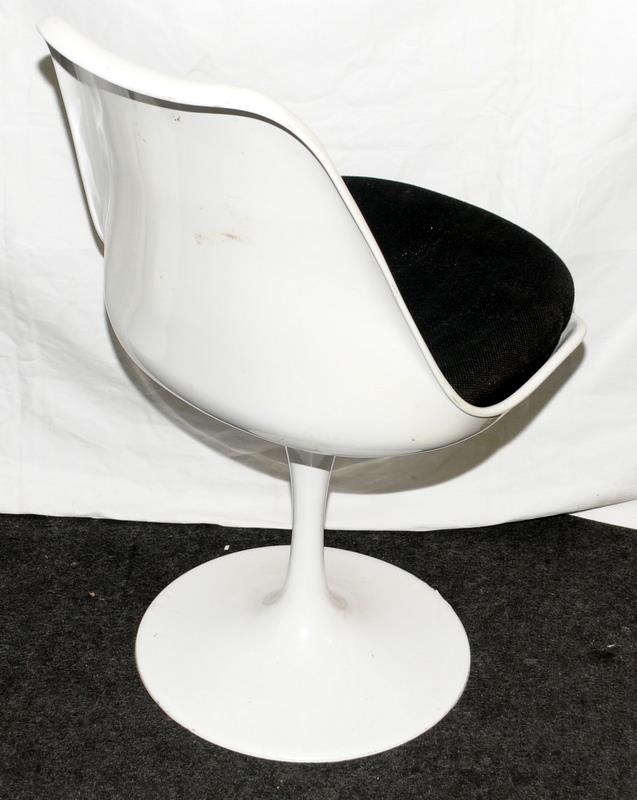 Set of 4 vintage revolving "Tulip" chairs in the style of Eero Saarinen 85x50cm - Image 3 of 3