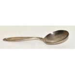 A STERLING SILVER CADDY SPOON. WITH MOULDED FOLIATE DESIGN TO HANDLE. 11CM 18.5G