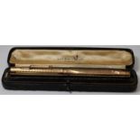 9ct gold cased Swan leverless fountain pen. Hallmarked for London 1936. Comes in a period Mabie Todd