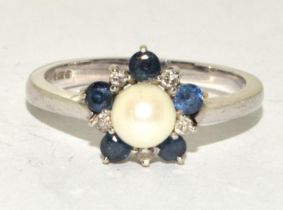 9ct White Gold Ladies Sapphire, Diamond & Pearl Ring. Size O