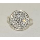 A sparkling 925 silver cluster ring Size P