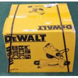 Dewalt DWS774-GB slide mitre saw with XPS. (69)