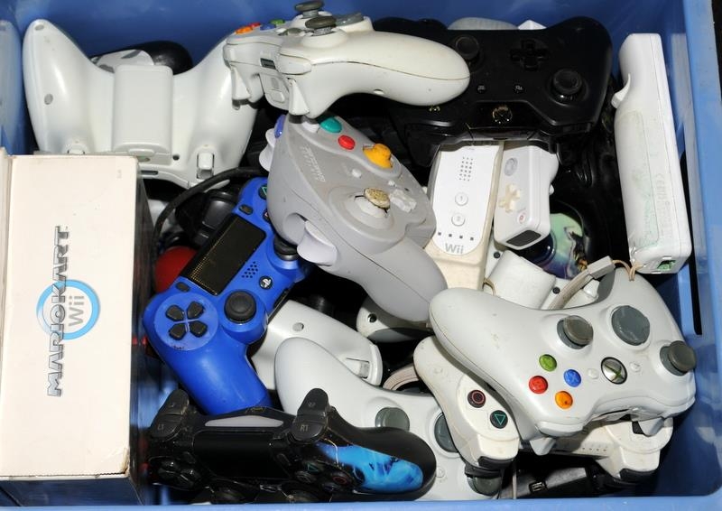 A carton of games controllers, various makes - Image 2 of 2