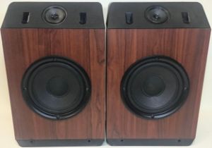 PAIR OF BOSE BOOK SHELF SPEAKERS. This is a pair of 201 Series 1V speakers unfortunately missing