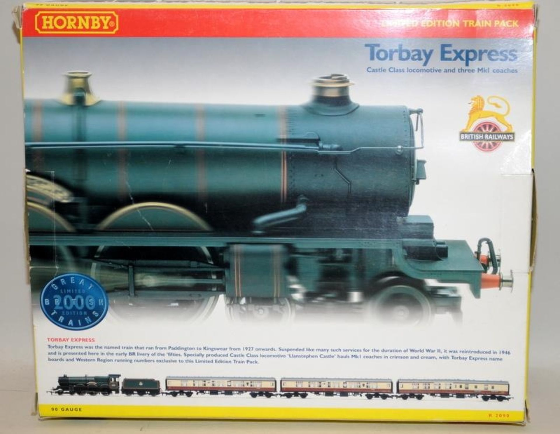 OO Gauge Hornby Limited Edition Train Pack Torbay Express, Locomotive and three coaches ref:R2090.