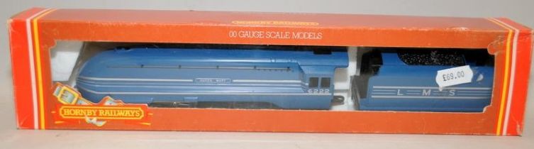 OO Gauge Hornby R834 LMS 4-6-2 Locomotive Queen Mary. Boxed