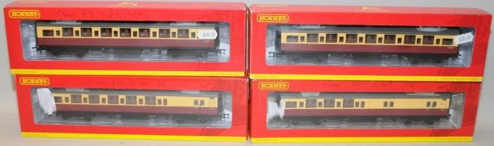 Hornby OO Gauge BR Maunsell Coaches inc R4343A, R4343B, R4346A and R4349B. All boxed