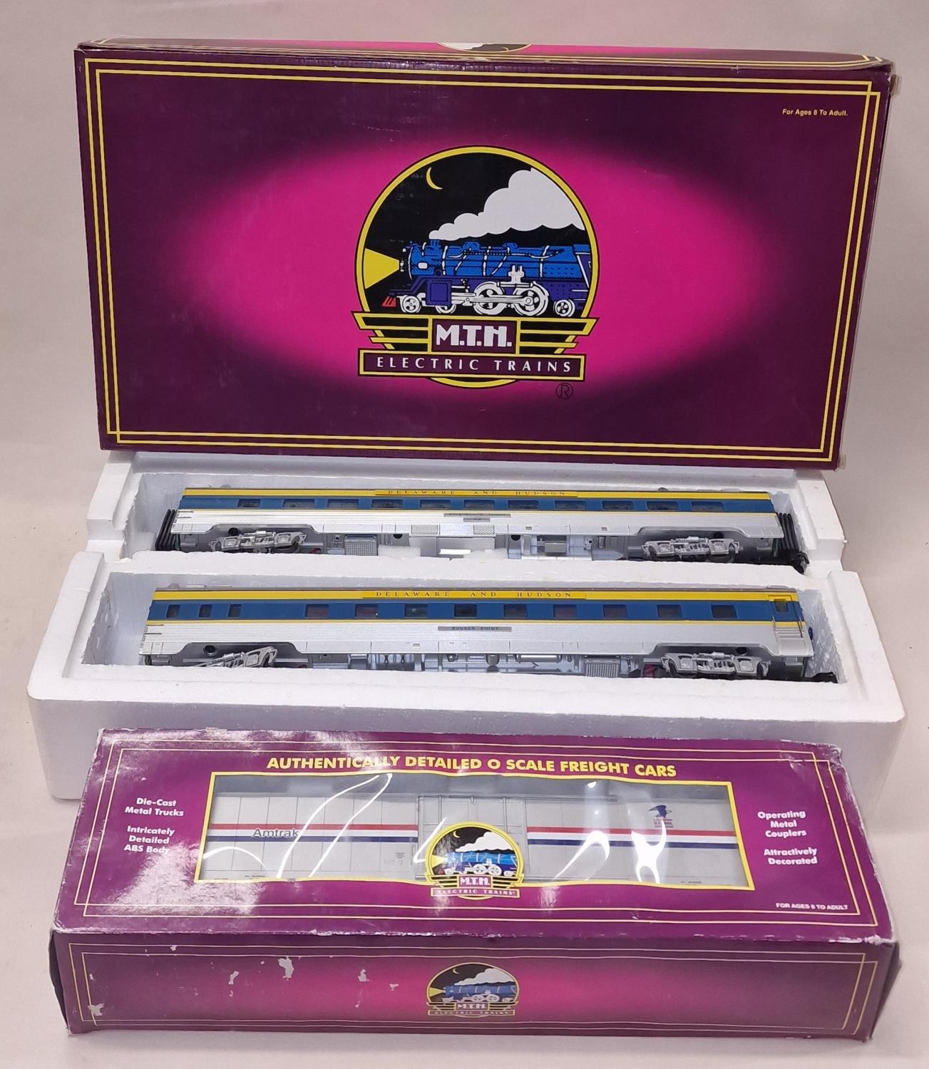 M.T.H O gauge electric train Sleeper/Diner carriage set together with Amtrax Mail box car all
