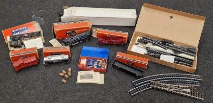 Vintage Lionel O gauge Steam Locomotive 2025 and carriages ,service box, track and other