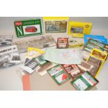 Good collection of N Gauge lineside accessories, including figures, buildings and kits, many still