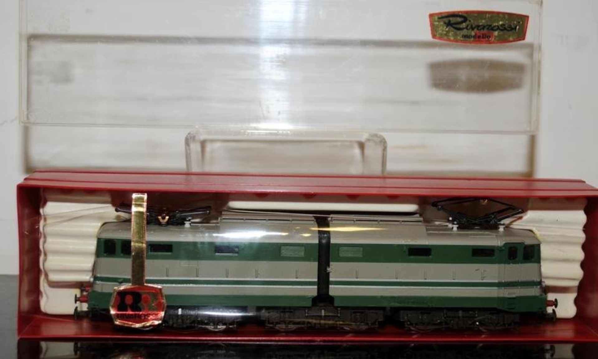 HO Gauge Rivarossi Green/Grey Electric Locomotive ref:1447. Boxed