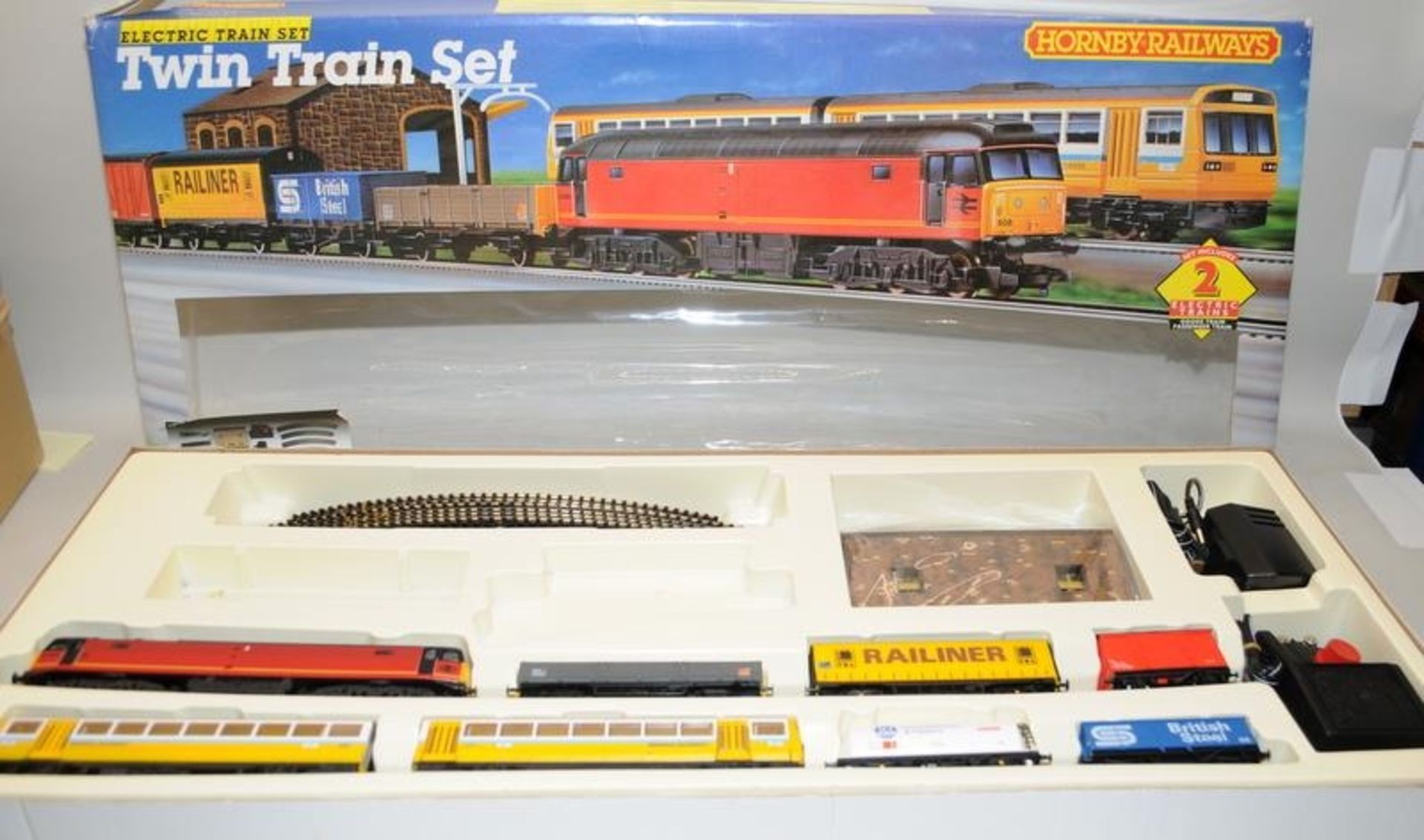 Hornby Twin Train Electric Train Set R346. Missing some track. Box has storage wear. - Image 2 of 3