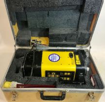 AGL Beamer Laser Level Interior Laser System In Hard Box Carry Case Model 400S.