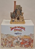 David Winter boxed cottage collection large size "Marquise Morgan Manor " D1032 Ltd edition