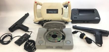 Gamers lot to include a Virtual Pilot Simulator Yoke / joystick, Sega Master System with 2 light