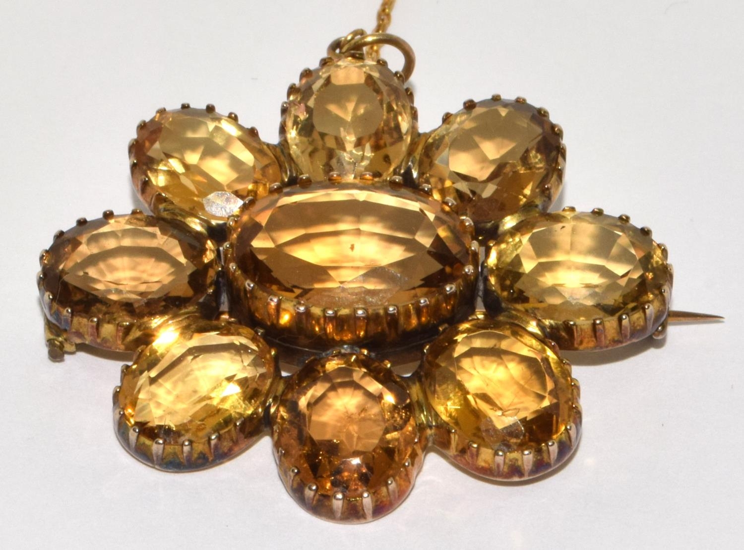 Antique 19th century large natural Citrine and gold brooch 4.5cm x 3.9cm - Image 5 of 5