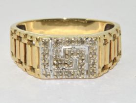 9ct gold gents Diamond signet ring size X