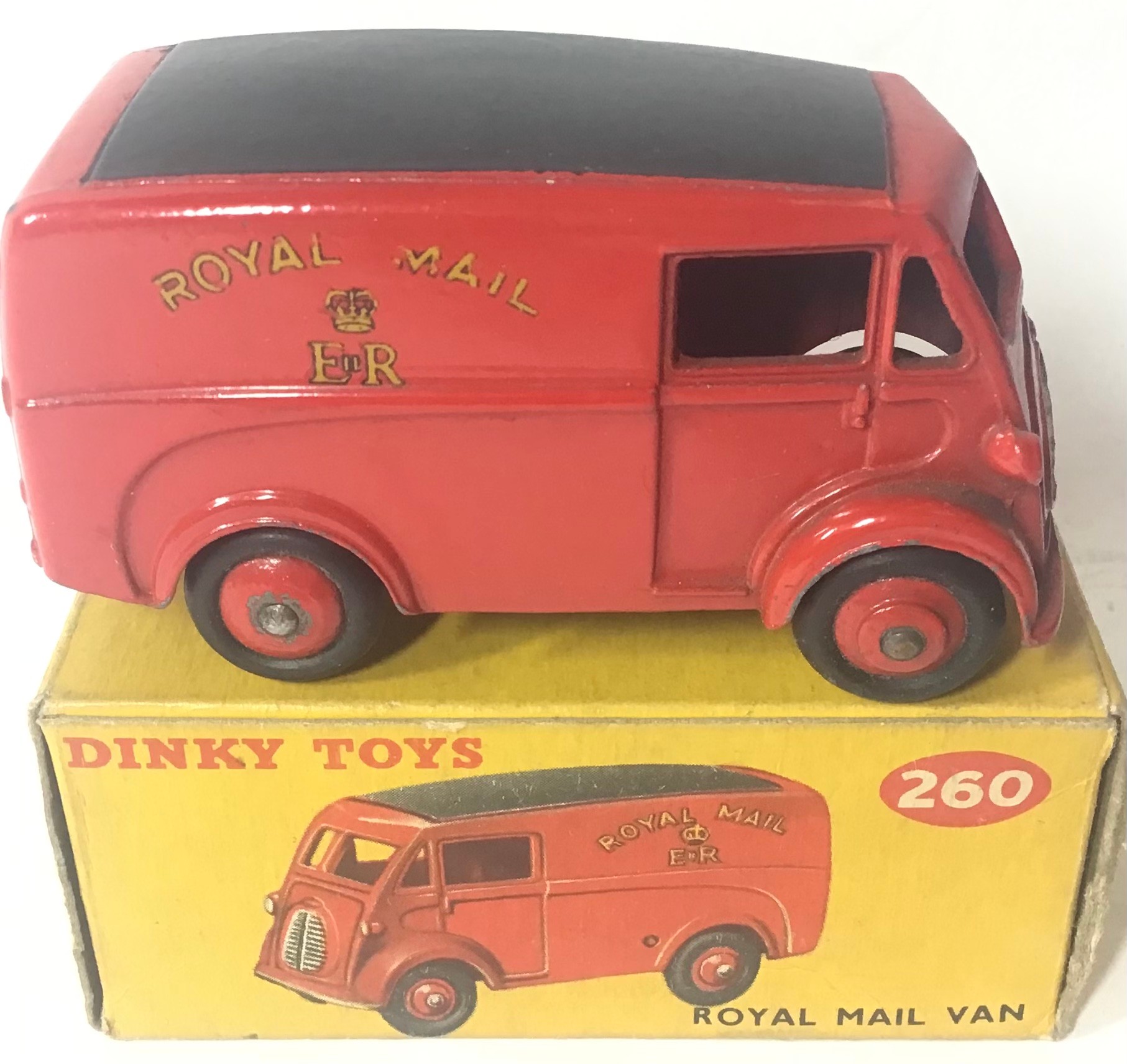 Dinky Toys 260 Royal Mail Van Boxed. Please see pics for condition.