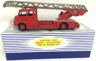 Dinky Supertoys 956 Turntable Fire Escape Fire Engine Vintage Toy.Boxed with cardboard insert and